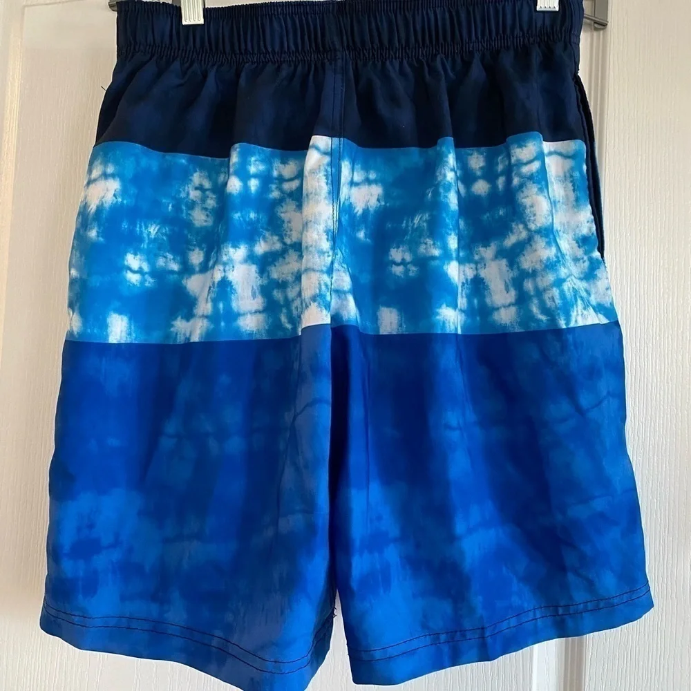 Men’s Blue and white speedo swim trunks Medium‎